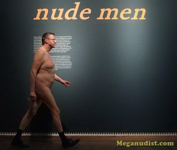 Nudists came to the exhibition