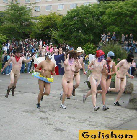 Mass nudism in London