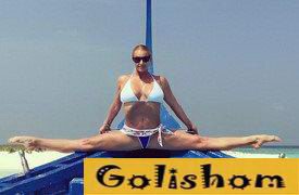 Anastasia Volochkova broke the record for the minimum size of her panties in the photo