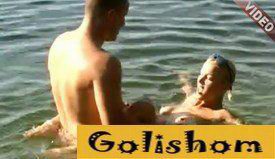 One day in the life of Russian nudists