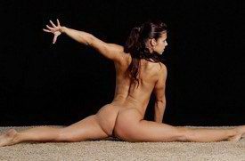 Naked gymnast girls do the splits